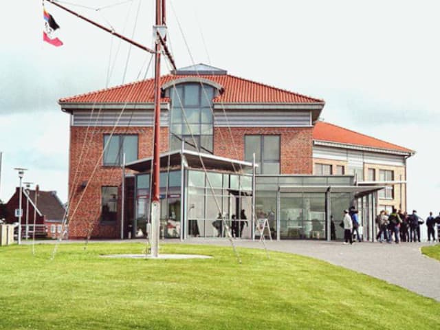 Neubau Reedereigebäude und Gäste‑Service‑Center, Wyk auf Föhr